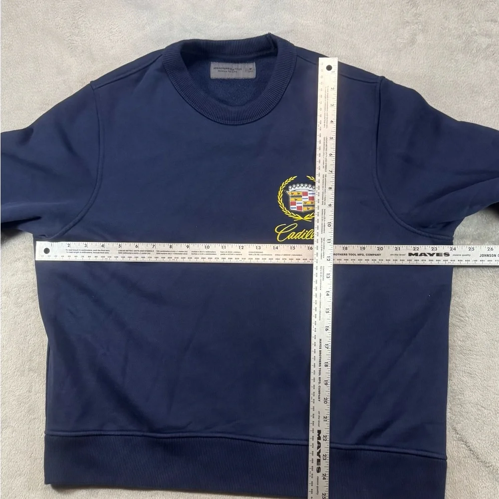 Y2K Abercrombie And Fitch Premier Polish Cadillac Sweater Navy Size Medium - Picture 3 of 4